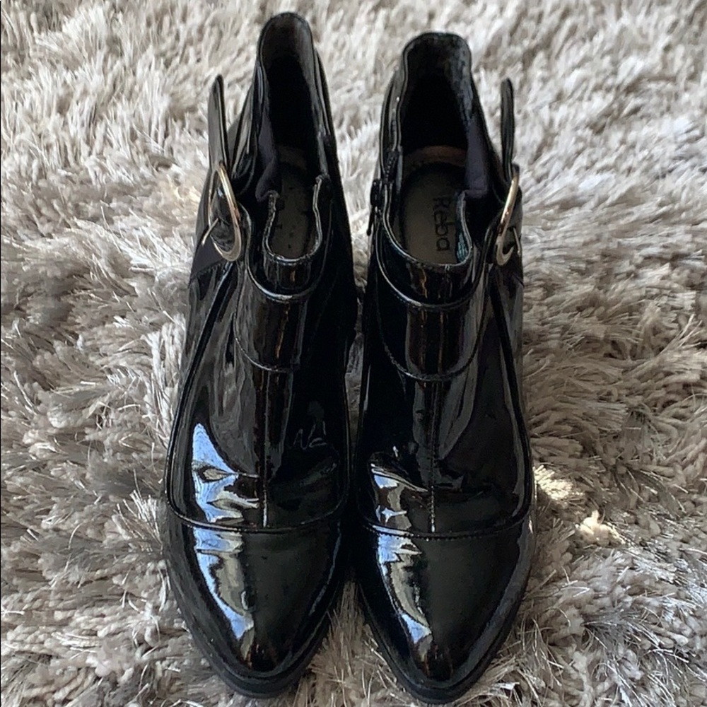 Ladies boots